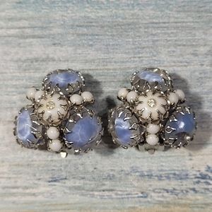 Vintage By Gale Clip-On Earrings.